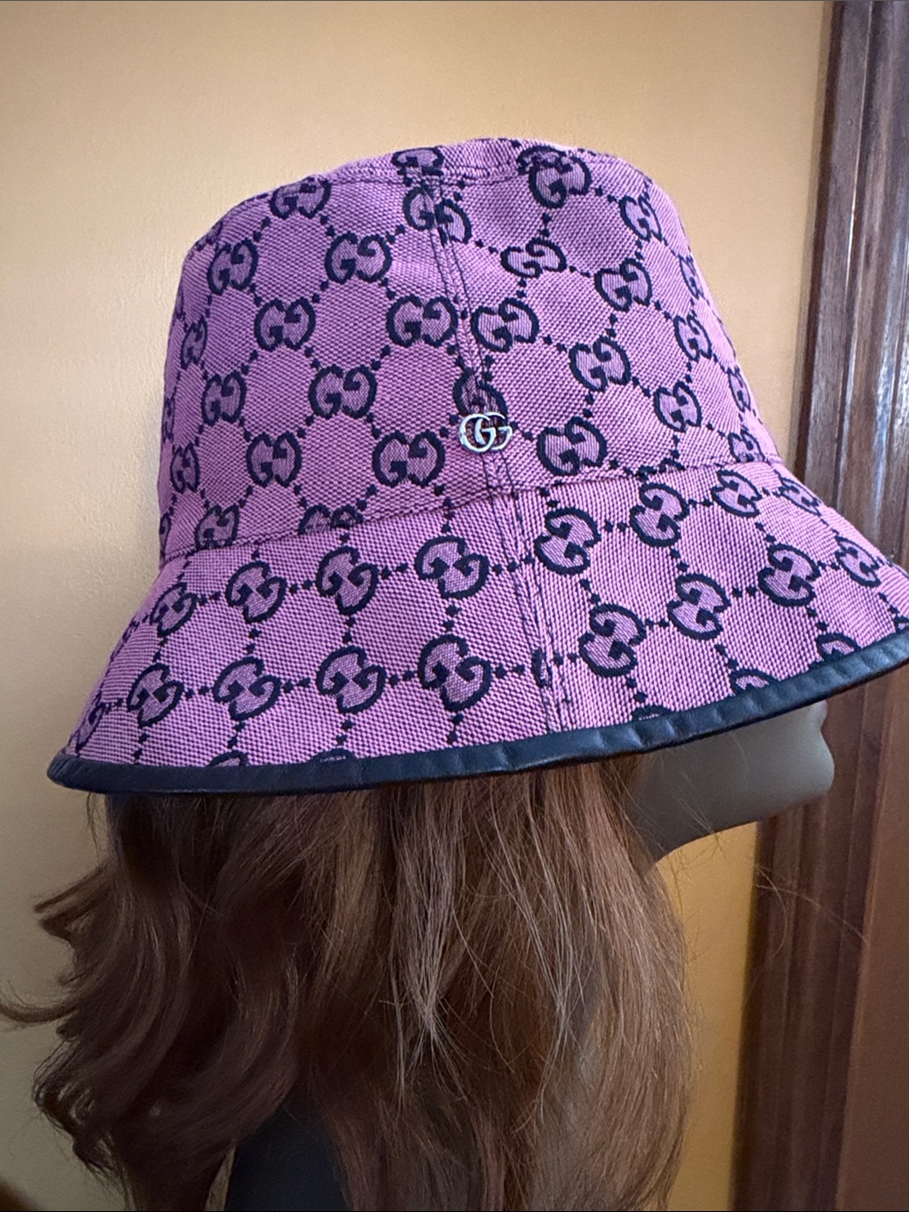Authentic Gucci Pink & Dark Blue GG Monogram Canvas Bucket Hat / Fedora